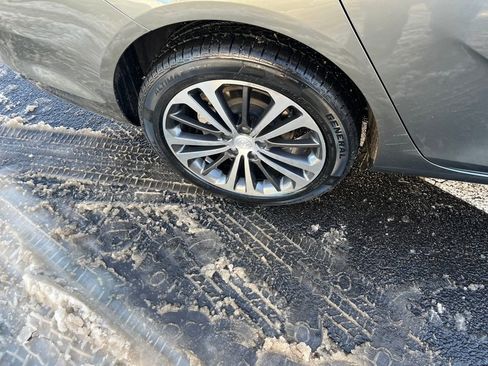 Used 2018 Buick Regal Preferred w/ Sights and Sounds Package image 31