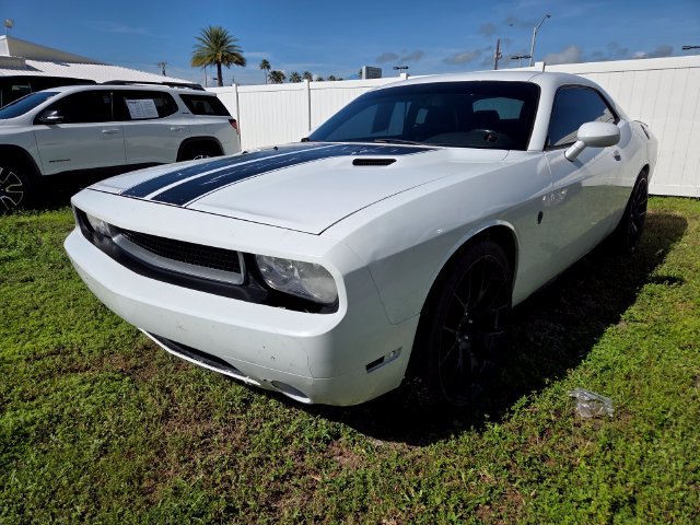 Used 2013 Dodge Challenger SXT Plus RWD image 4