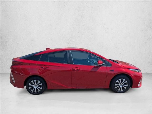 Used 2022 Toyota Prius Prime XLE FWD image 4