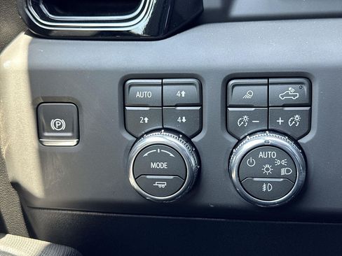 New 2026 GMC Sierra 2500 AT4X AWD/4WD image 16