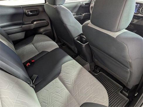 Used 2022 Toyota Tacoma TRD Off-Road image 20