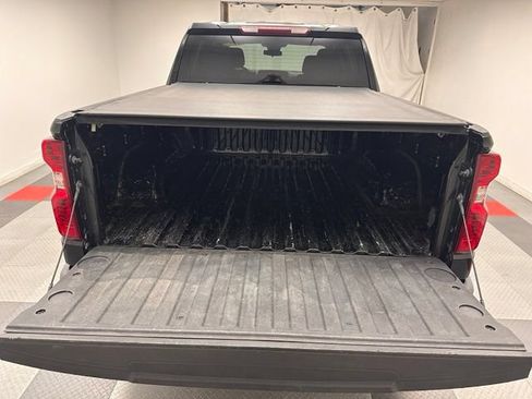 Used 2022 Chevrolet Silverado 1500 Custom AWD/4WD image 19