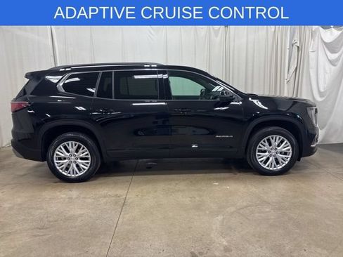 Used 2026 GMC Acadia Elevation w/ Elevation Premium Package FWD image 2