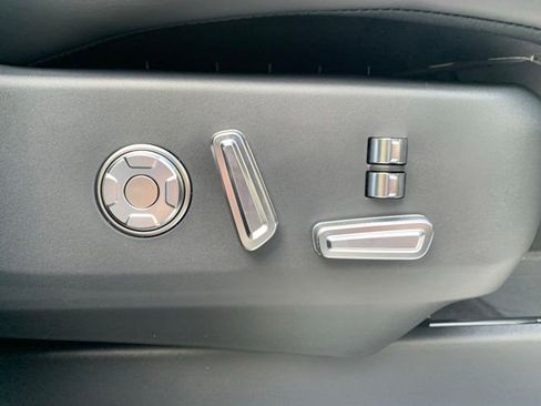 New 2026 Lincoln Nautilus Reserve image 16