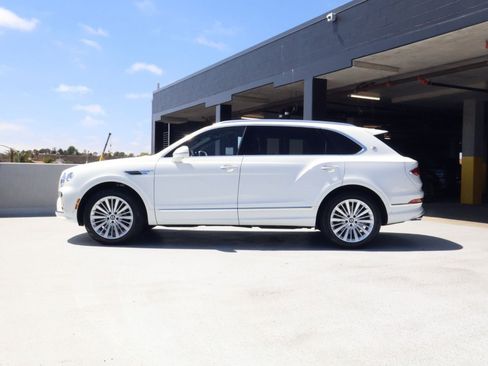 New 2026 Bentley Bentayga Extended Wheelbase AWD/4WD image 2