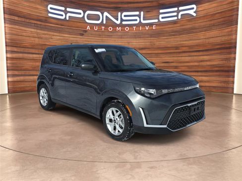 Used 2023 Kia Soul LX w/ Option Group 015 image 8
