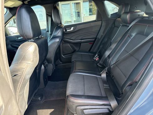 Used 2023 Ford Escape ST-Line FWD image 15