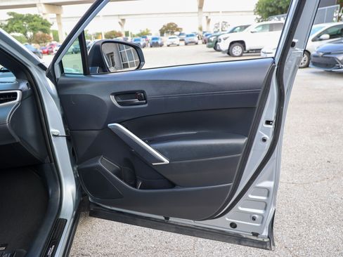Used 2024 Toyota Corolla Cross AWD Hybrid image 37