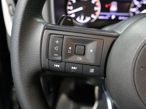 Used 2024 Nissan Rogue SV AWD/4WD image 37