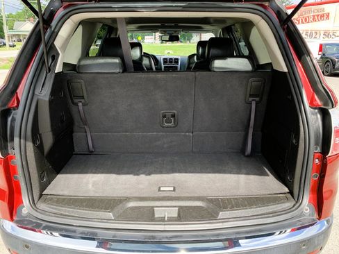Used 2011 GMC Acadia SLT FWD image 34