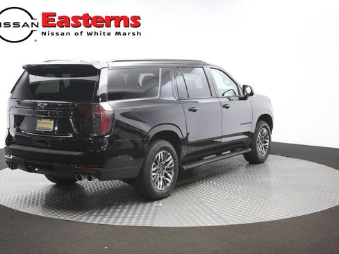 Used 2025 Chevrolet Suburban Z71 AWD/4WD image 44