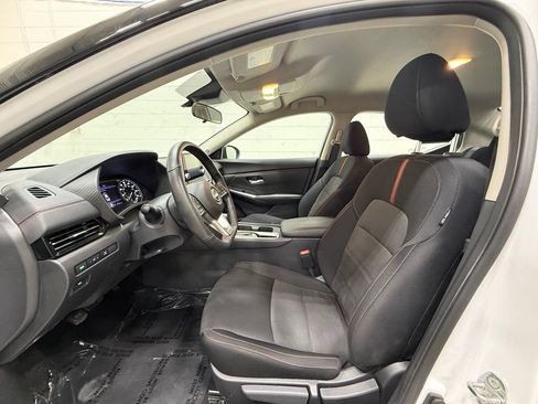 Used 2024 Nissan Sentra SR FWD image 38