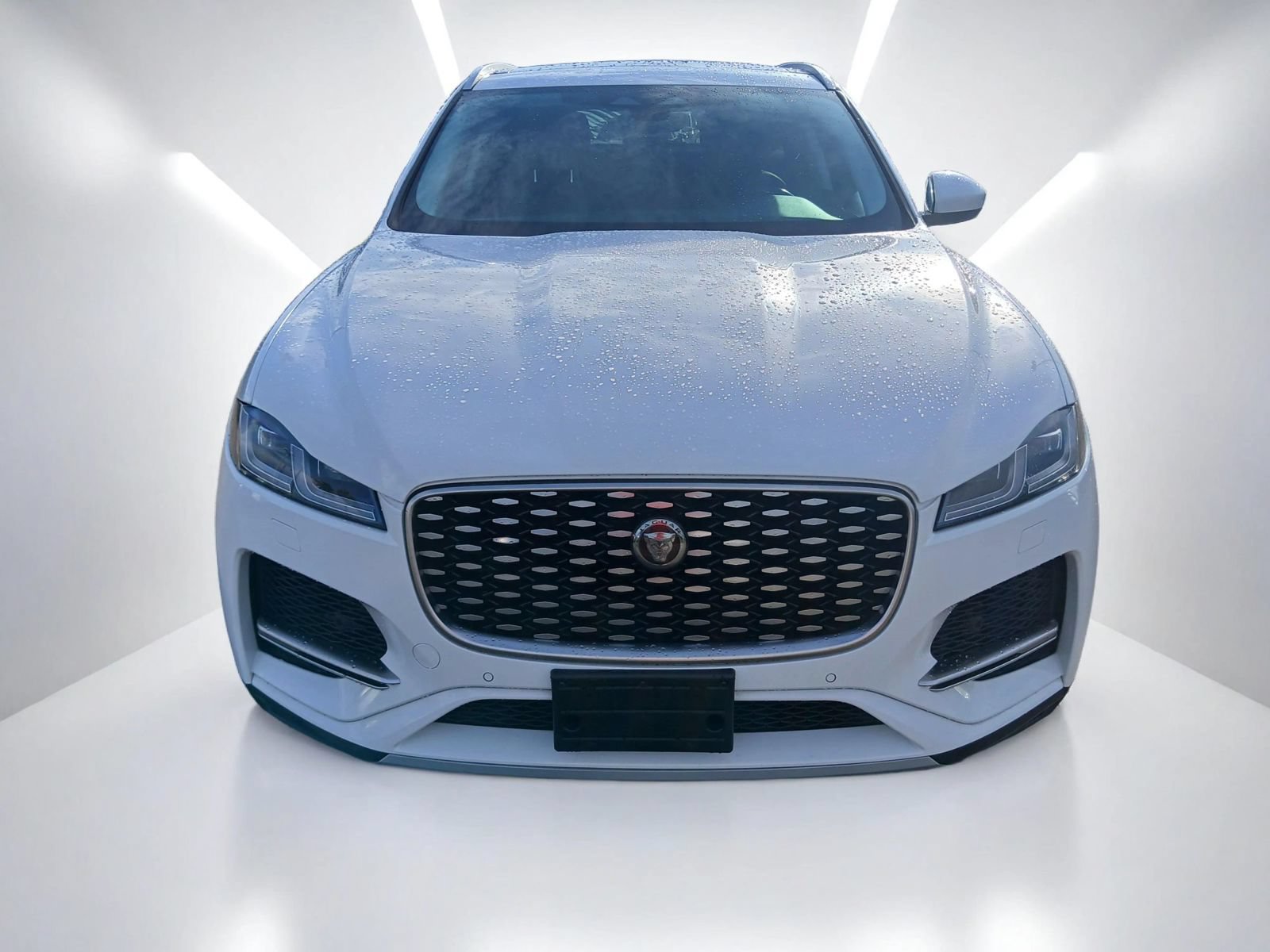 Used 2022 Jaguar F-PACE S AWD/4WD image 3