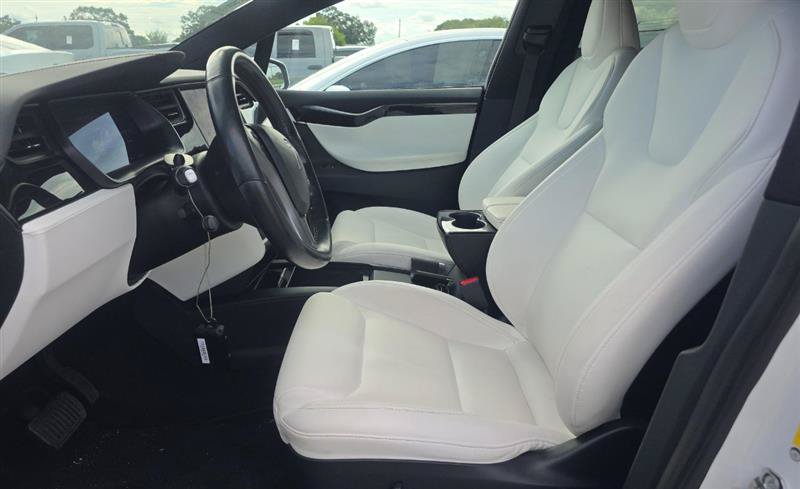 Used 2021 Tesla Model X Long Range AWD/4WD image 3