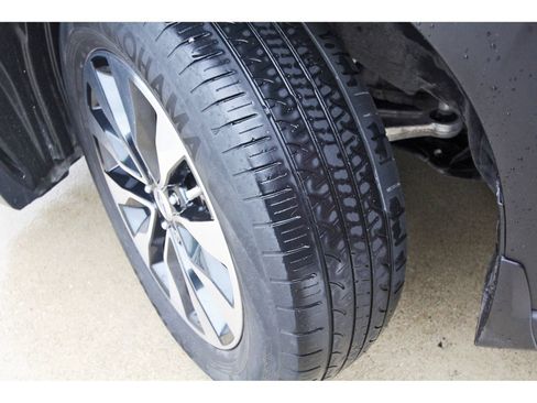 Used 2025 Subaru Outback Touring XT AWD/4WD image 30