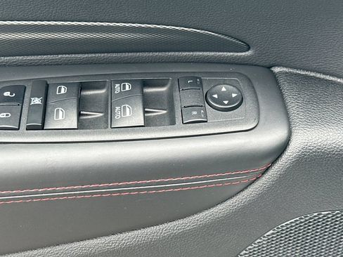 Used 2024 Dodge Durango GT RWD image 12