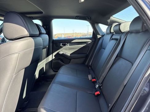 Used 2025 Honda Civic Sport image 11