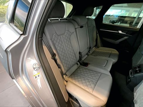 Certified 2025 Audi SQ5 Premium Plus w/ Premium Plus Package image 18