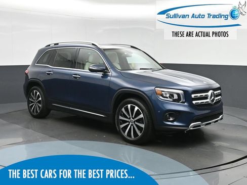 Used 2022 Mercedes-Benz GLB 250 4MATIC image 1