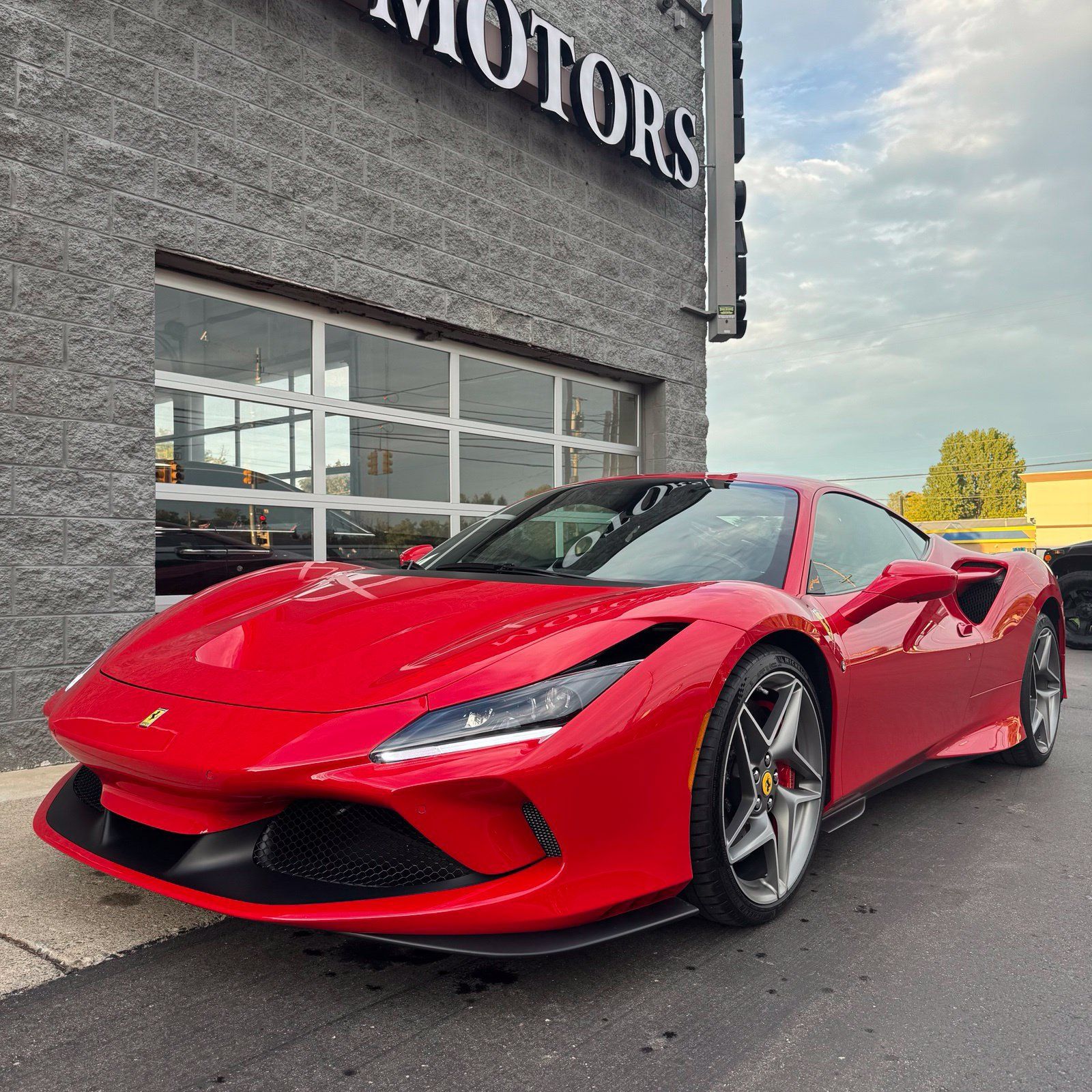 Used 2020 Ferrari F8 Tributo RWD image 1