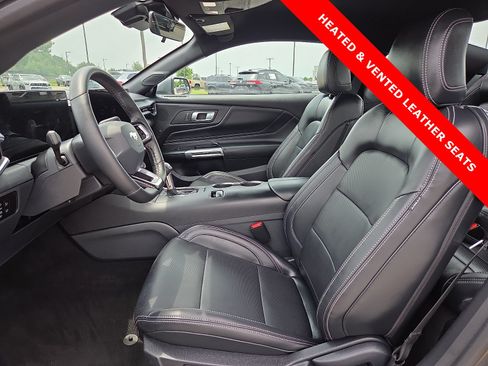 Used 2026 Ford Mustang Premium RWD image 15
