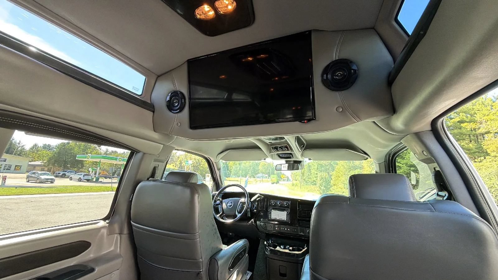 Used 2019 GMC Savana 2500 w/ Enhanced Convenience Package RWD image 66