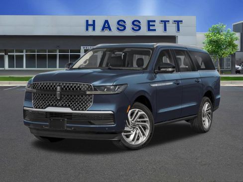 New 2026 Lincoln Navigator L Reserve AWD/4WD image 1