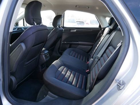 Used 2014 Ford Fusion SE image 13