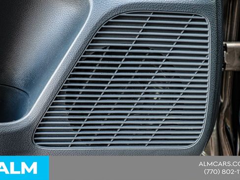 Used 2025 Nissan Kicks SR image 47