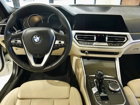 Used 2020 BMW 330i xDrive Sedan w/ Driving Assistance Package image 13