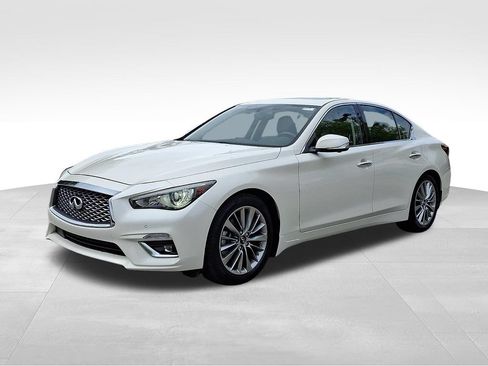 Used 2023 INFINITI Q50 Luxe w/ Cargo Package RWD image 3