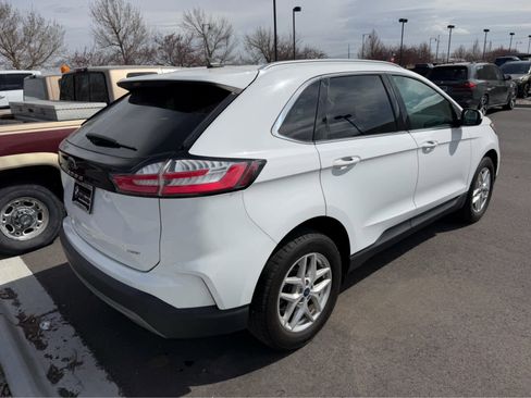 Used 2022 Ford Edge SEL w/ Convenience Package image 2