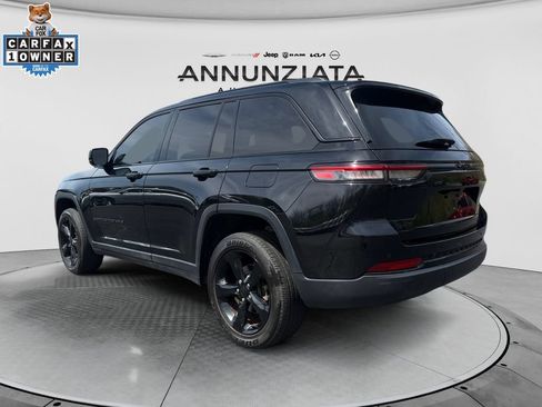 Certified 2024 Jeep Grand Cherokee Altitude AWD/4WD image 3