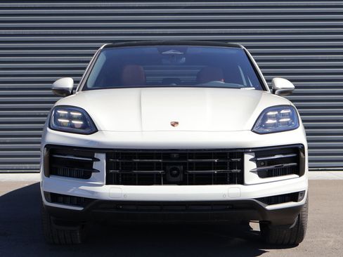 New 2026 Porsche Cayenne S image 6