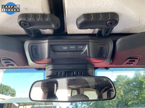 Used 2024 Jeep Wrangler Unlimited Sahara image 36