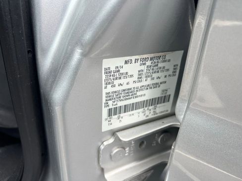 Used 2015 Ford F250 XLT w/ XLT Interior Package AWD/4WD image 6