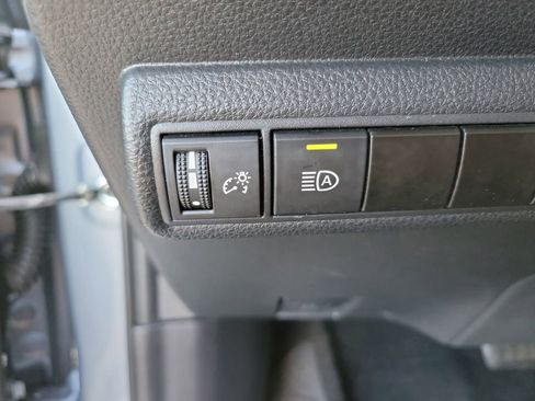 Used 2023 Toyota Corolla LE image 30