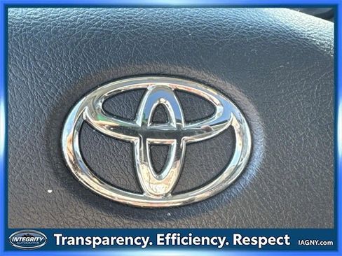 Used 2023 Toyota 4Runner SR5 Premium image 34