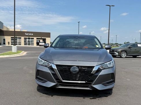 Used 2022 Nissan Sentra S FWD image 2