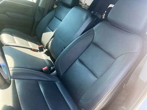 Used 2023 GMC Sierra 1500 SLT w/ X31 Off-Road Package AWD/4WD image 19