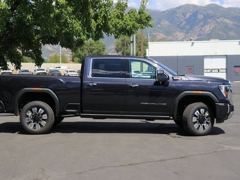 New 2025 GMC Sierra 3500 Denali w/ Denali Reserve Package image 3