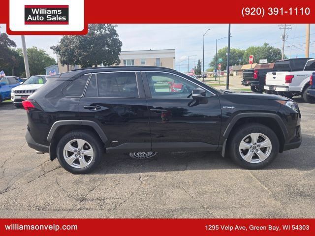 Used 2020 Toyota RAV4 XLE w/ XLE Grade Weather Package AWD/4WD image 2