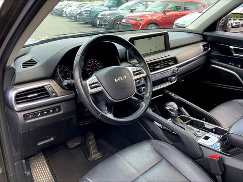 Used 2022 Kia Telluride EX image 15