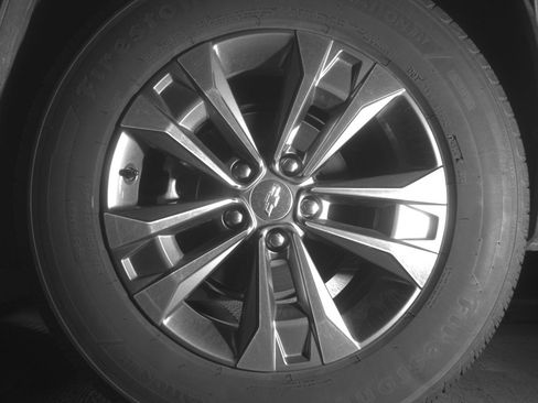 Used 2025 Chevrolet Equinox LT image 14