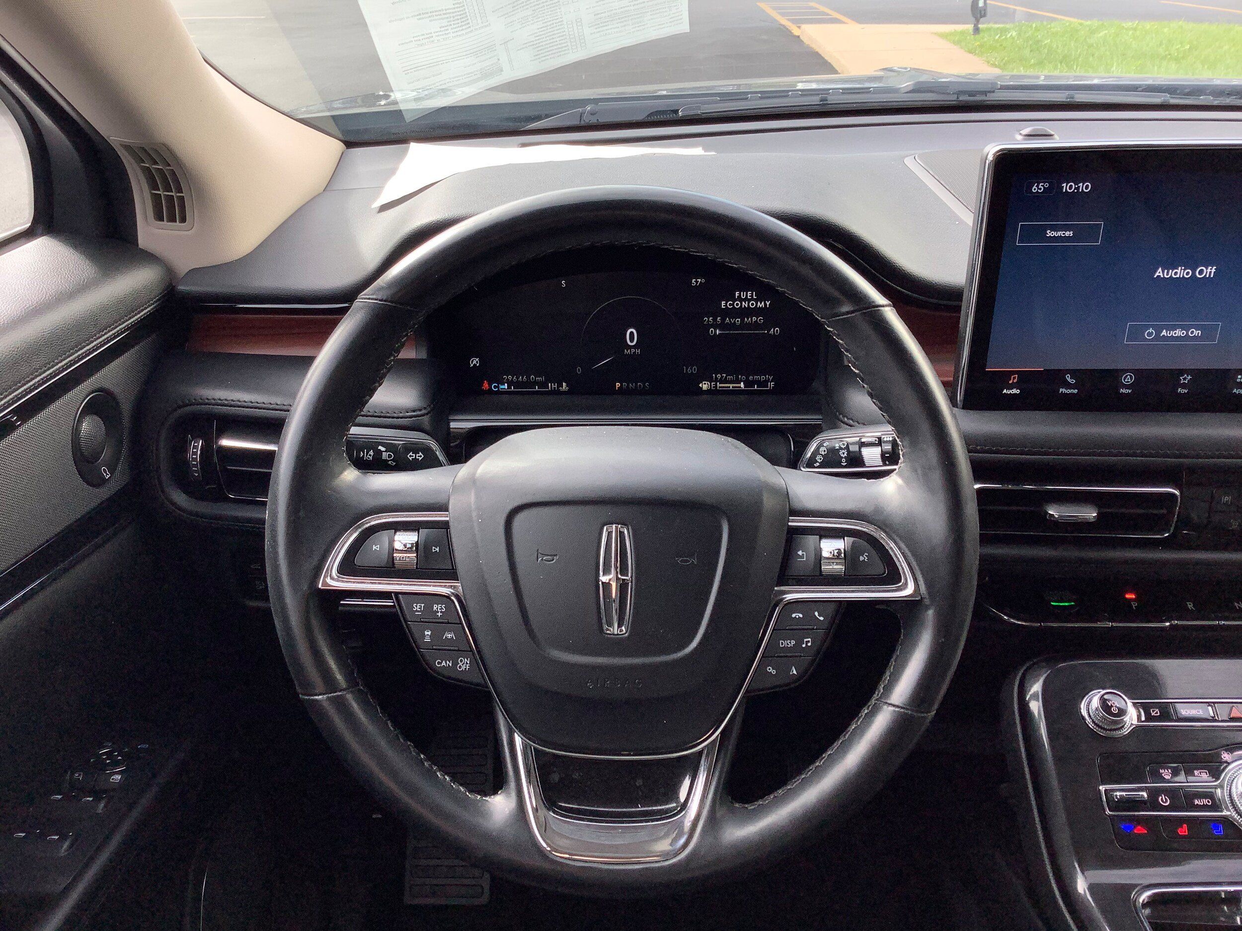 Used 2023 Lincoln Nautilus Reserve w/ Equipment Group 201A AWD/4WD image 8
