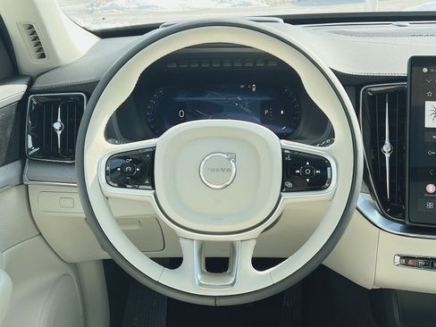 New 2026 Volvo XC90 B6 Ultra w/ Protection Package AWD/4WD image 16