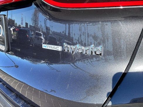 Used 2023 Hyundai Santa Fe Limited image 8