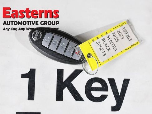 Used 2023 Nissan Sentra SR w/ SR Premium Package FWD image 26