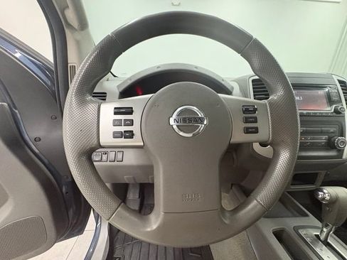 Used 2015 Nissan Frontier SV RWD image 14
