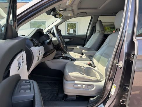 Used 2019 Honda Ridgeline RTL-E image 10